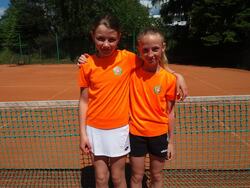 Mladší žákyně Šárka+Eliška, celkové skóre 36:2.